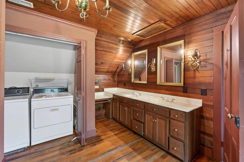 527 Ward Fork Rd Whitleyville, TN 38588