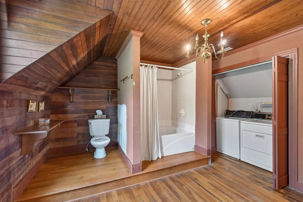 527 Ward Fork Rd Whitleyville, TN 38588