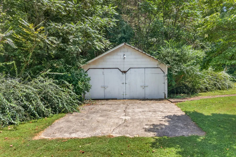 527 Ward Fork Rd Whitleyville, TN 38588