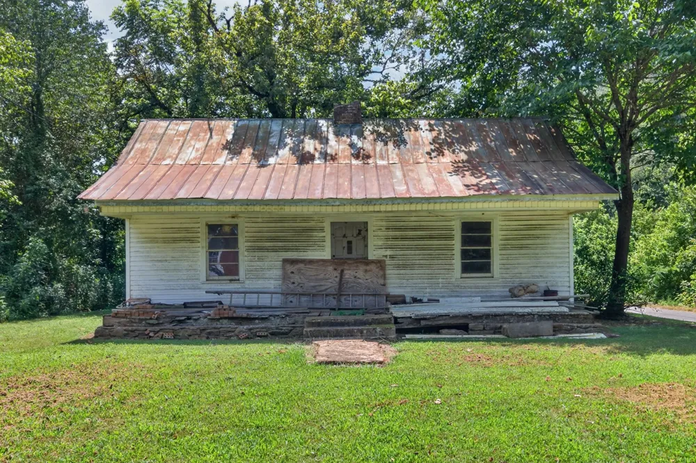 527 Ward Fork Rd Whitleyville, TN 38588