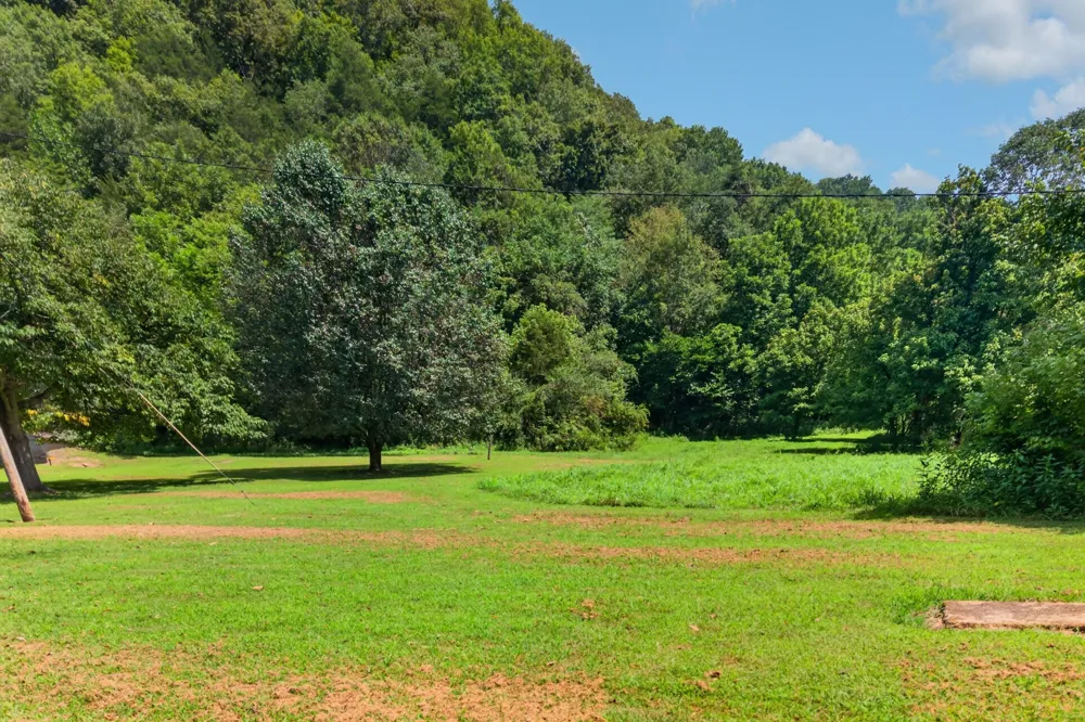 527 Ward Fork Rd Whitleyville, TN 38588