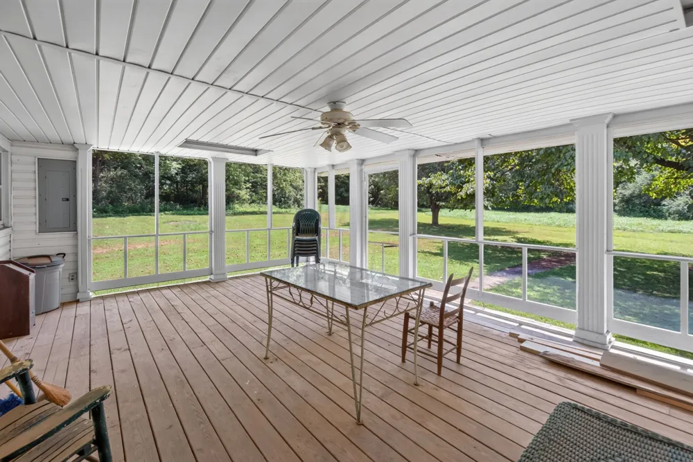 527 Ward Fork Rd Whitleyville, TN 38588