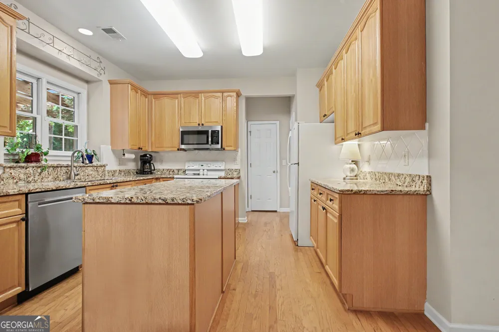 314 Grovewood LN Peachtree City, GA 30269