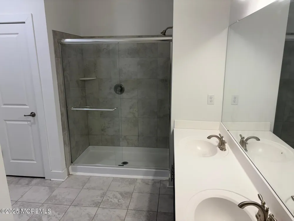 733 Stiller Lane Monroe, NJ 08831