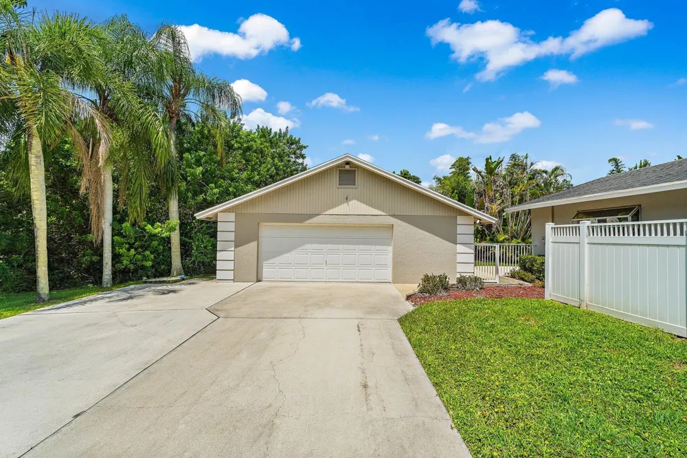 15315 78TH DRIVE Palm Beach Gardens, FL 33418