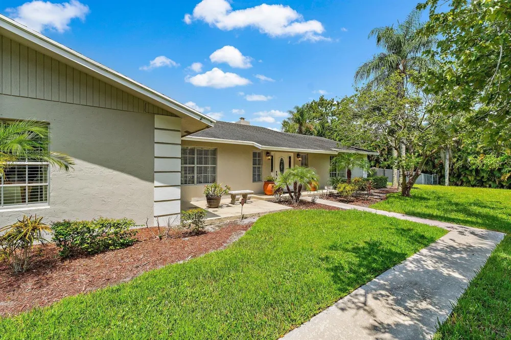 15315 78TH DRIVE Palm Beach Gardens, FL 33418