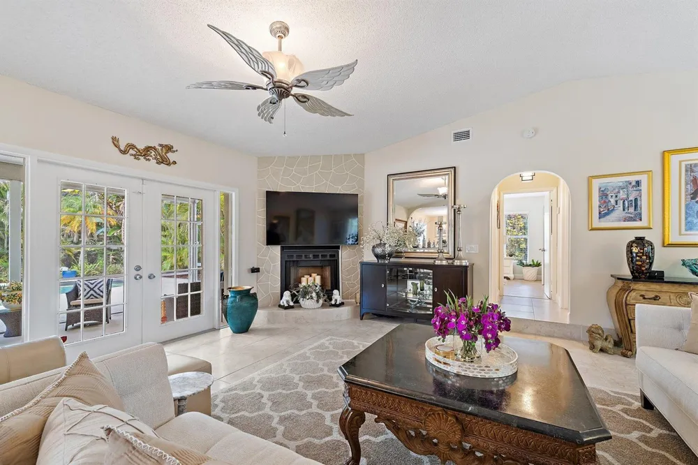 15315 78TH DRIVE Palm Beach Gardens, FL 33418