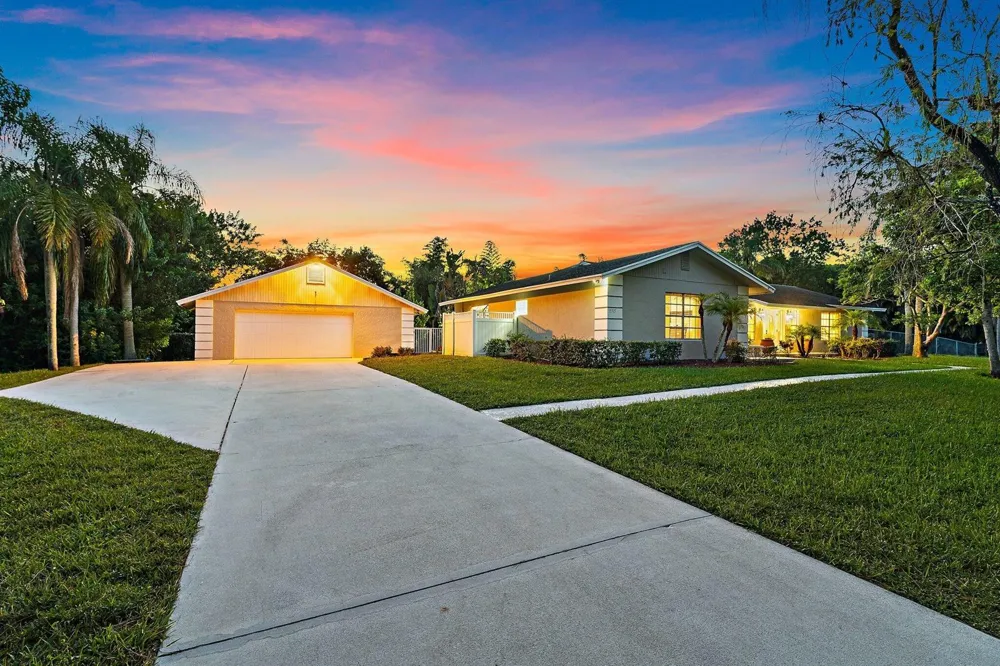 15315 78TH DRIVE Palm Beach Gardens, FL 33418