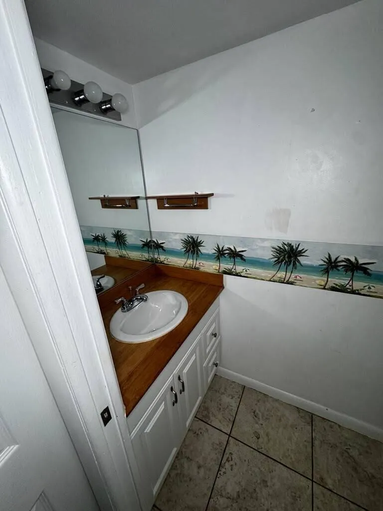1302 NEBRASKA AVENUE #6A Fort Pierce, FL 34950