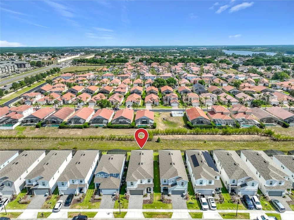 4033 LANA AVENUE Davenport, FL 33897
