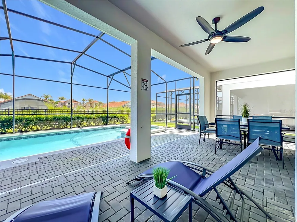 4033 LANA AVENUE Davenport, FL 33897