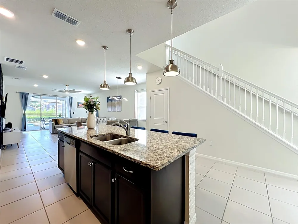 4033 LANA AVENUE Davenport, FL 33897