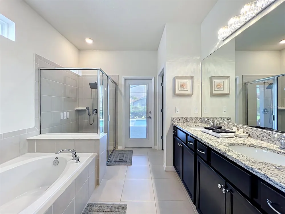 4033 LANA AVENUE Davenport, FL 33897