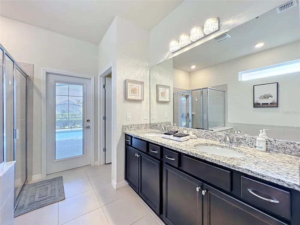 4033 LANA AVENUE Davenport, FL 33897