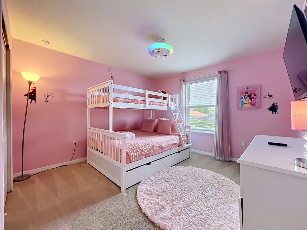 4033 LANA AVENUE Davenport, FL 33897