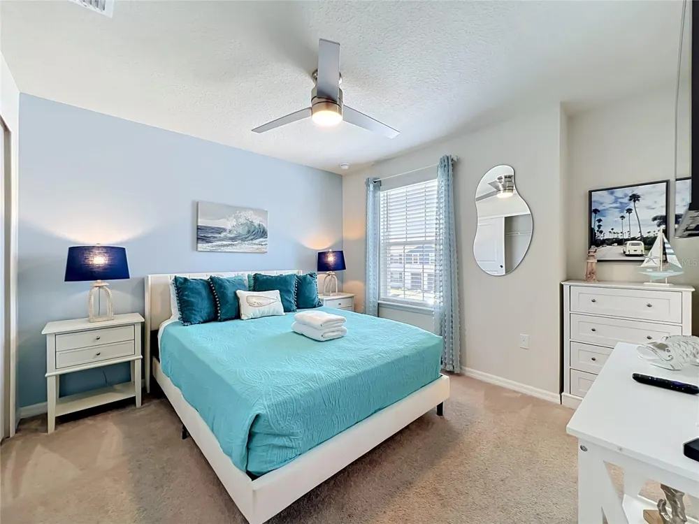 4033 LANA AVENUE Davenport, FL 33897