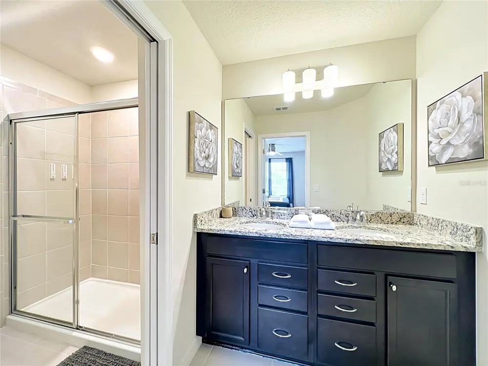 4033 LANA AVENUE Davenport, FL 33897