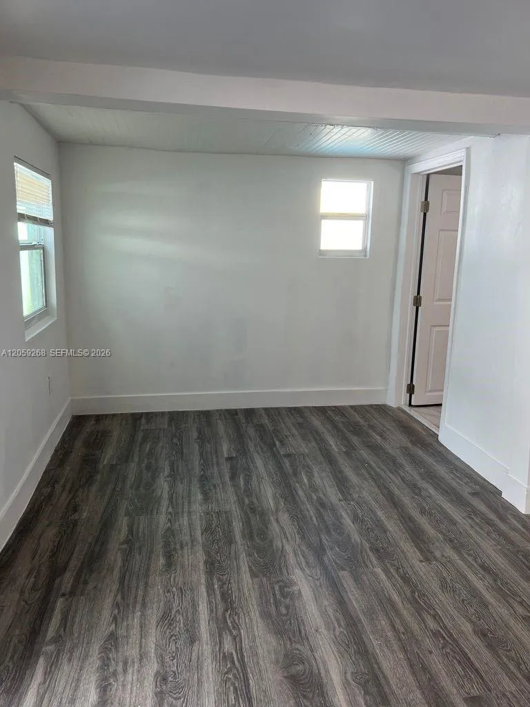 1999 NW 2nd St #2 Miami, FL 33125