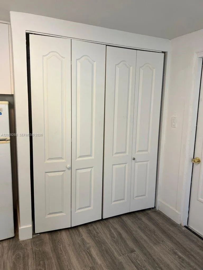 1999 NW 2nd St #2 Miami, FL 33125