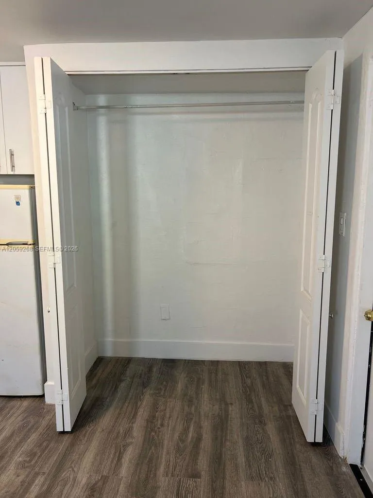 1999 NW 2nd St #2 Miami, FL 33125