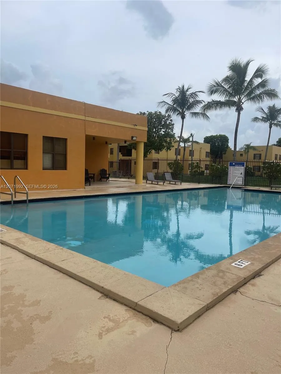636 NW 114th Ave #102 Sweetwater, FL 33172