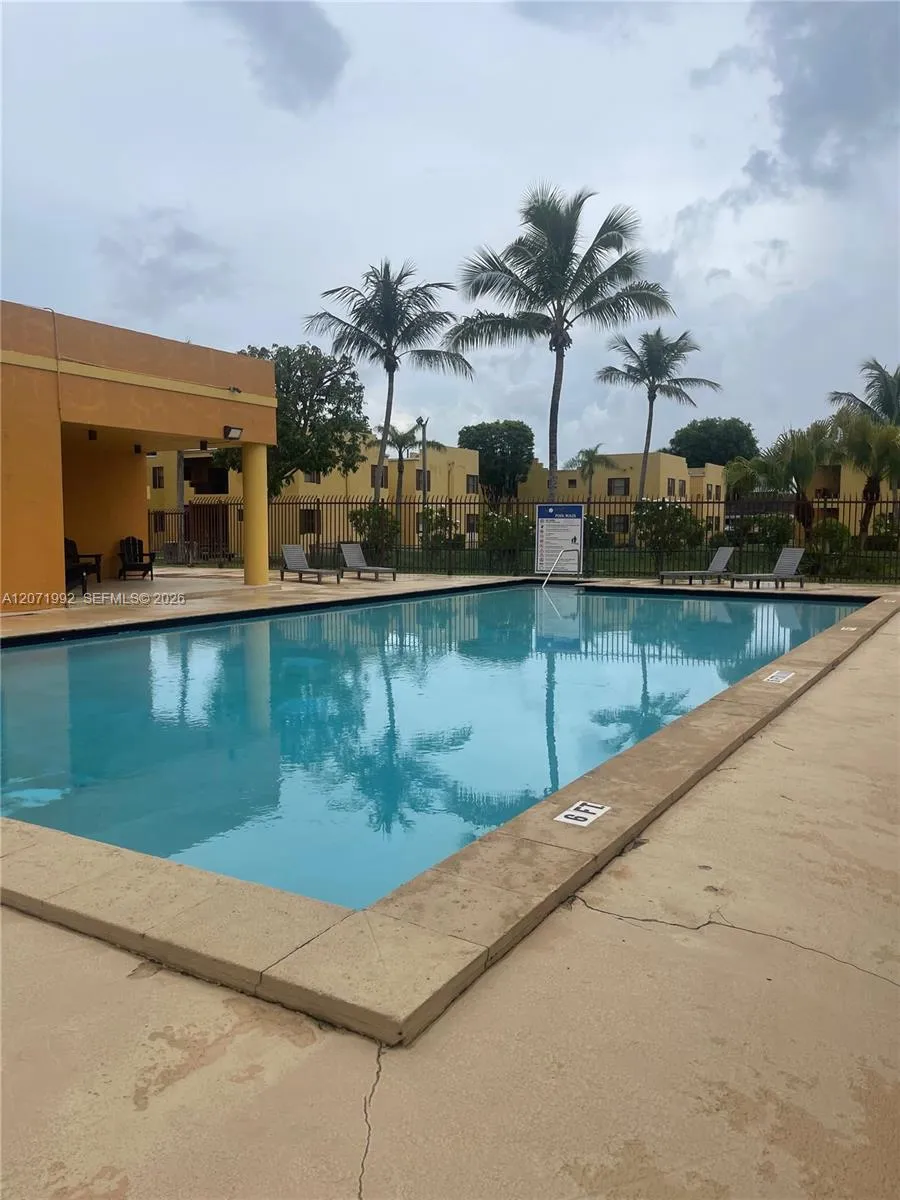 636 NW 114th Ave #102 Sweetwater, FL 33172