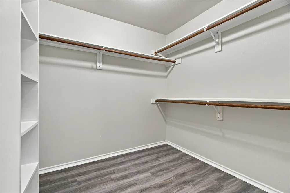 1033 Suffolk Lane Cedar Hill, TX 75104