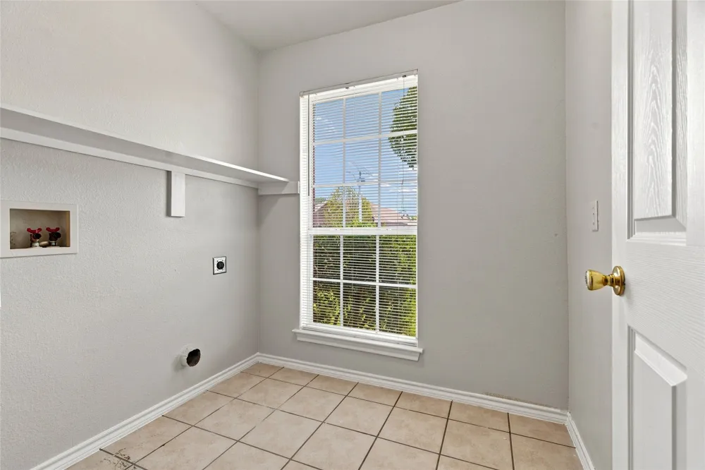 1033 Suffolk Lane Cedar Hill, TX 75104