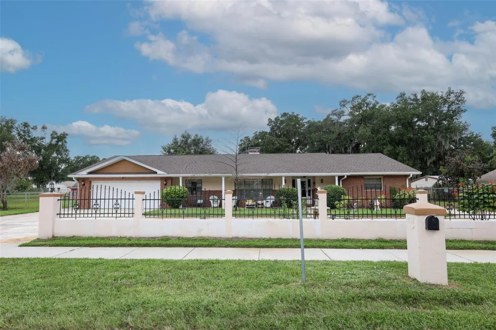 5520 ROCKWOOD AVENUE Orlando, FL 32839