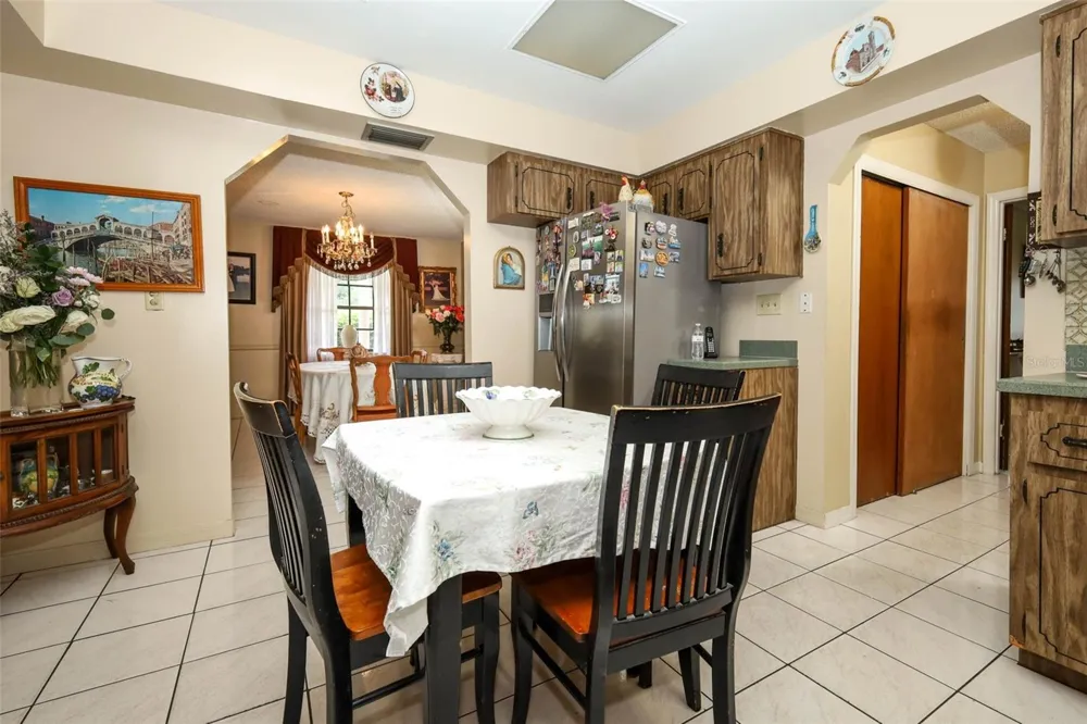 5520 ROCKWOOD AVENUE Orlando, FL 32839