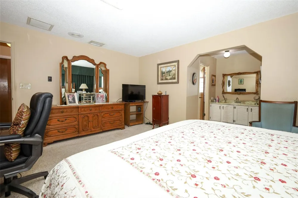 5520 ROCKWOOD AVENUE Orlando, FL 32839