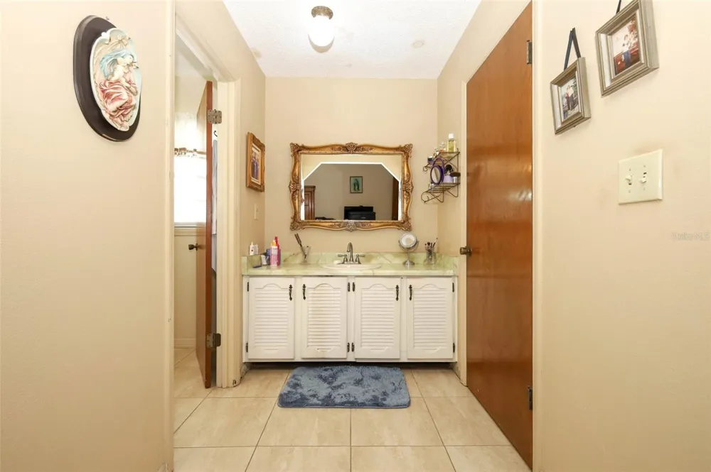 5520 ROCKWOOD AVENUE Orlando, FL 32839