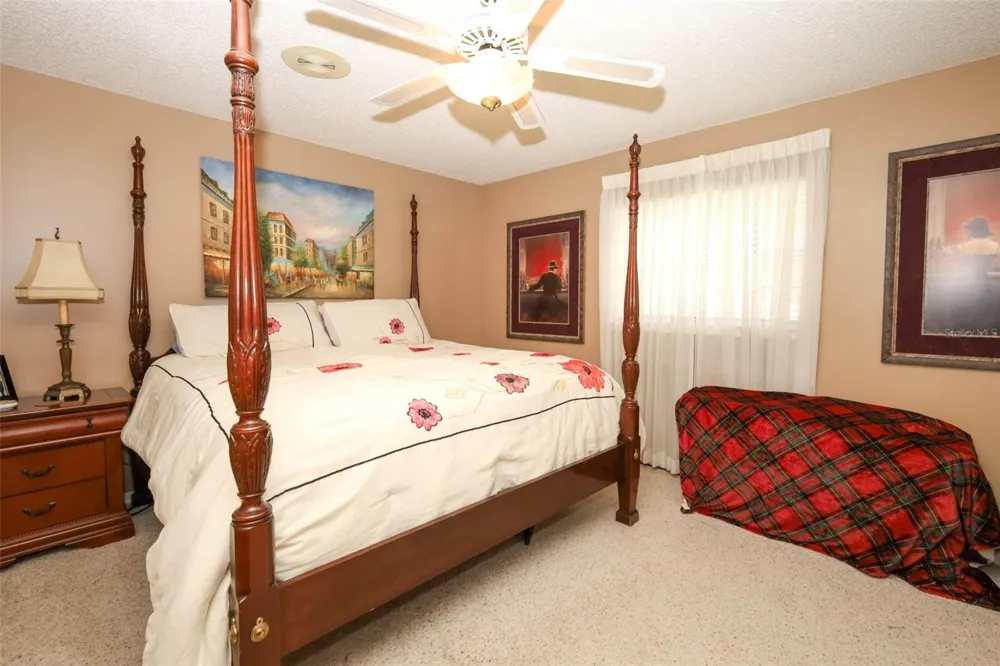5520 ROCKWOOD AVENUE Orlando, FL 32839