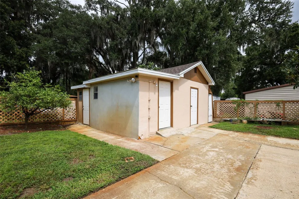 5520 ROCKWOOD AVENUE Orlando, FL 32839