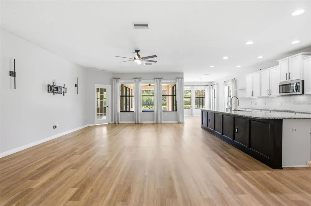 32306 GARDEN ALCOVE LOOP Wesley Chapel, FL 33545