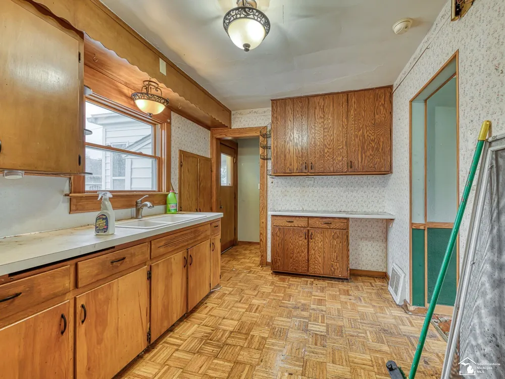 444 Borgess Avenue Monroe City, MI 48162