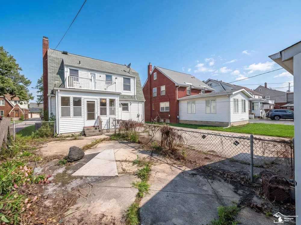 444 Borgess Avenue Monroe City, MI 48162