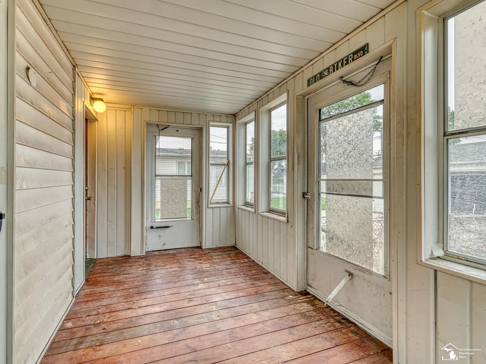 444 Borgess Avenue Monroe City, MI 48162