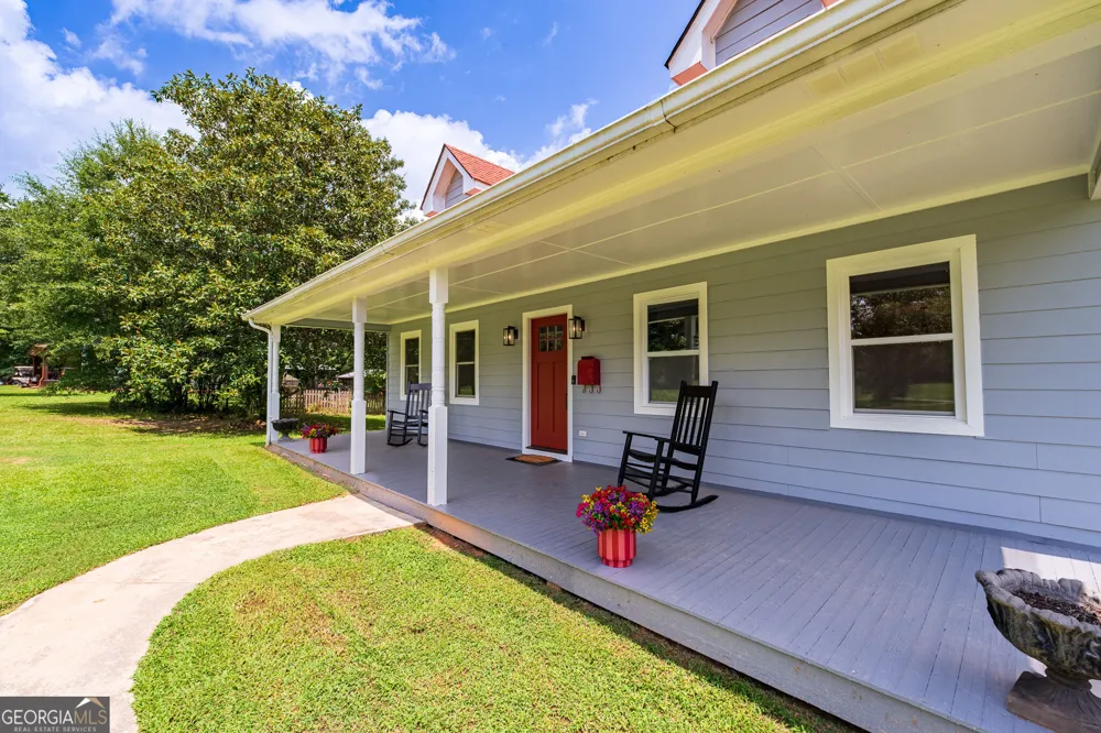506 Bill Watkins RD Hoschton, GA 30548