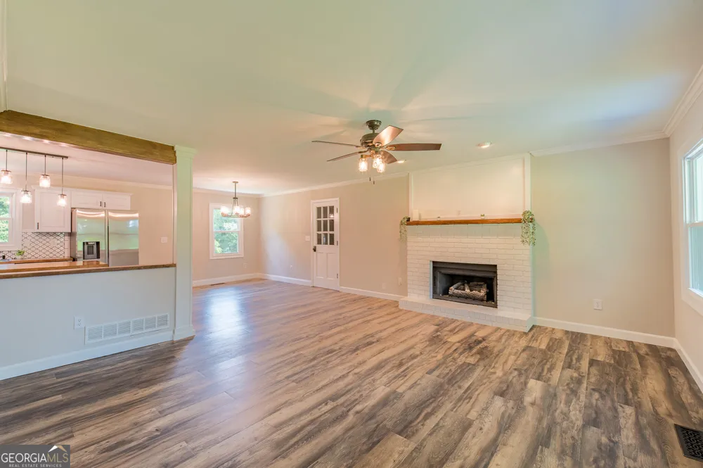 506 Bill Watkins RD Hoschton, GA 30548