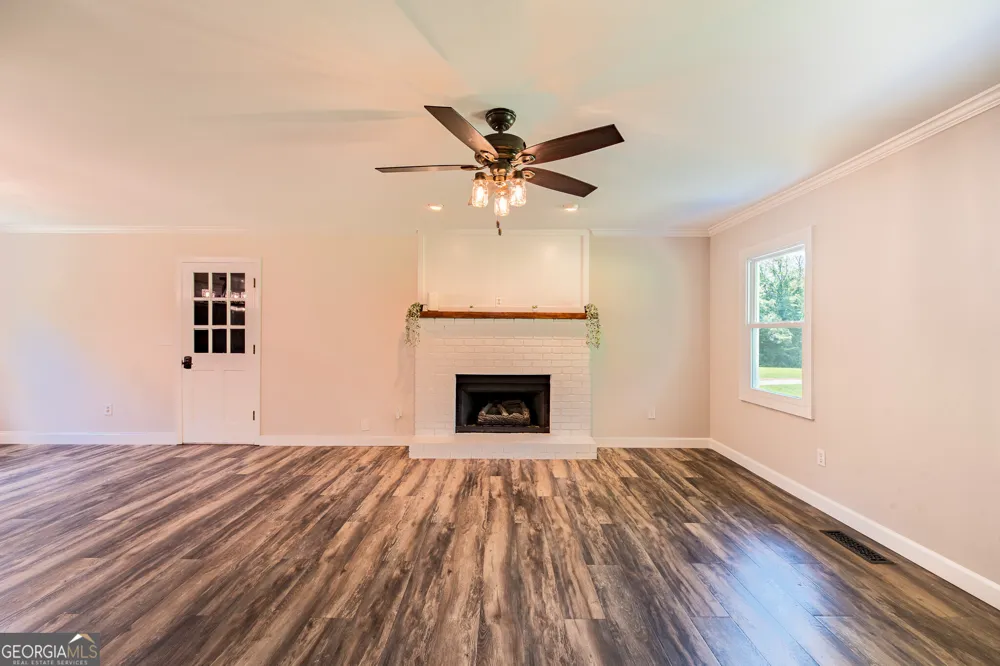 506 Bill Watkins RD Hoschton, GA 30548
