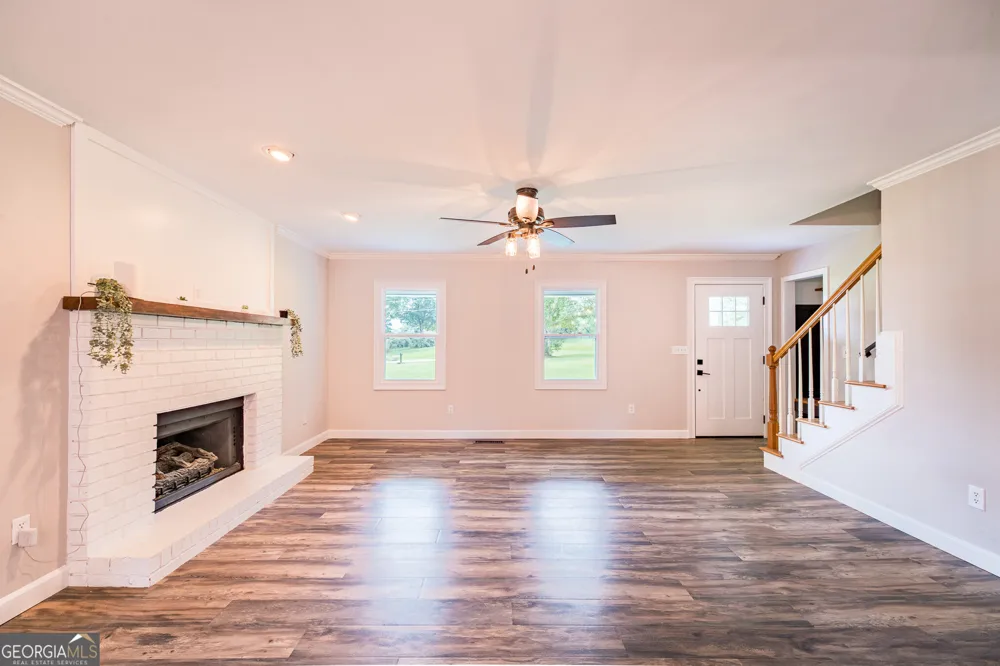 506 Bill Watkins RD Hoschton, GA 30548