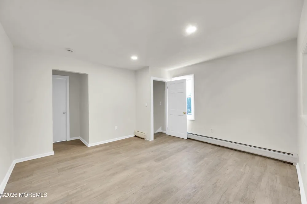 37 Circuit Street Keansburg, NJ 07734