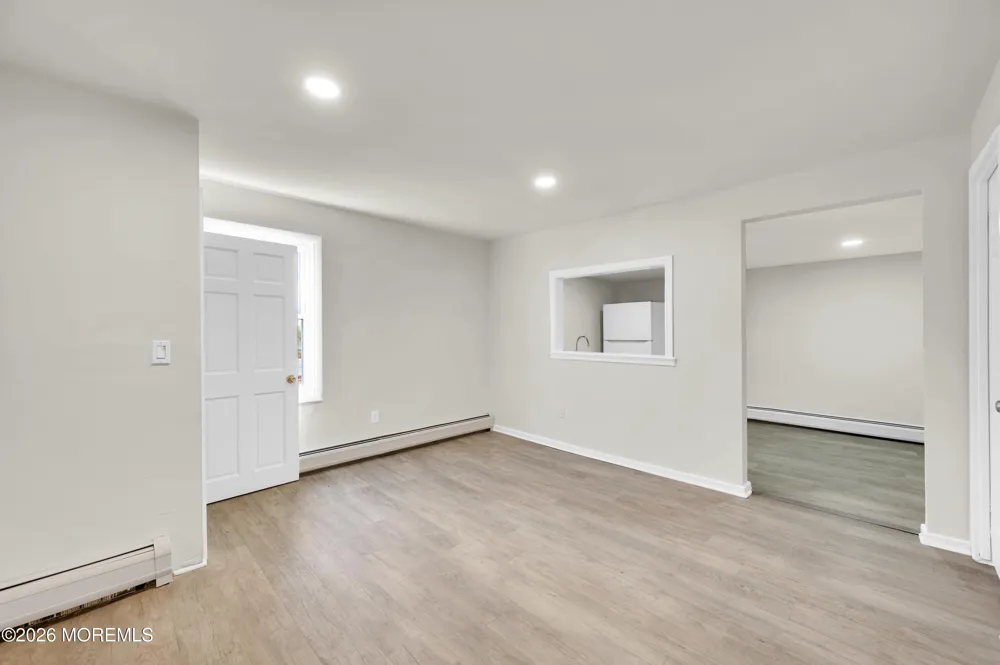37 Circuit Street Keansburg, NJ 07734