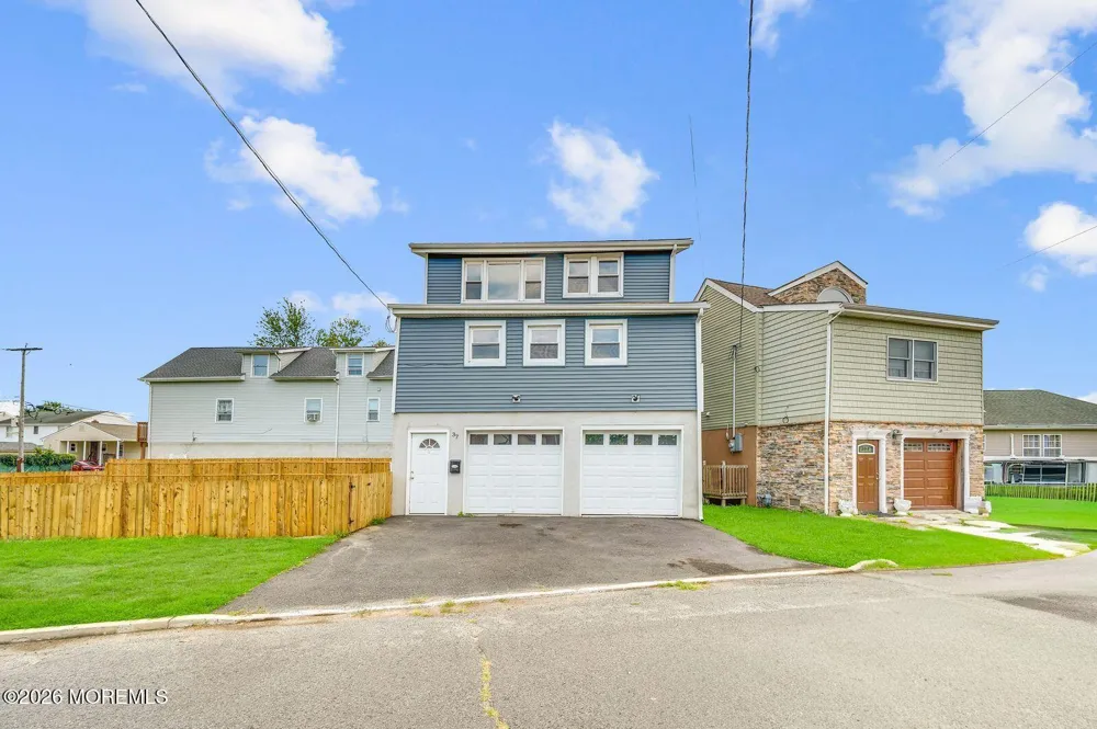 37 Circuit Street Keansburg, NJ 07734