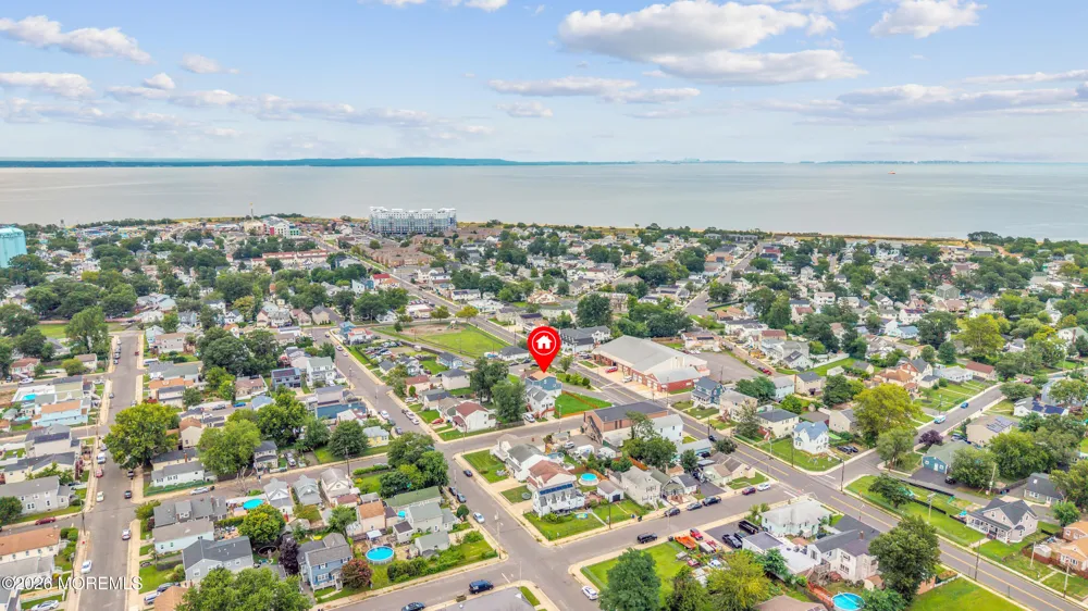 37 Circuit Street Keansburg, NJ 07734