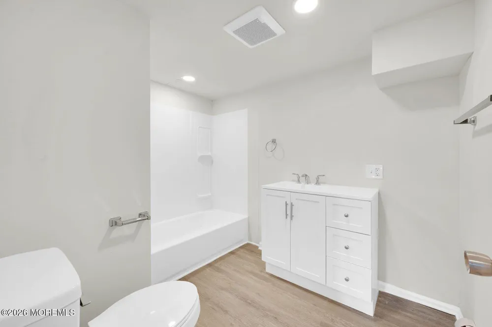 37 Circuit Street Keansburg, NJ 07734