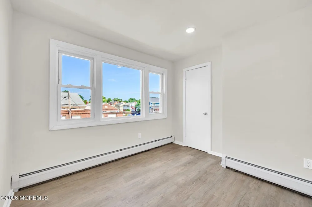 37 Circuit Street Keansburg, NJ 07734