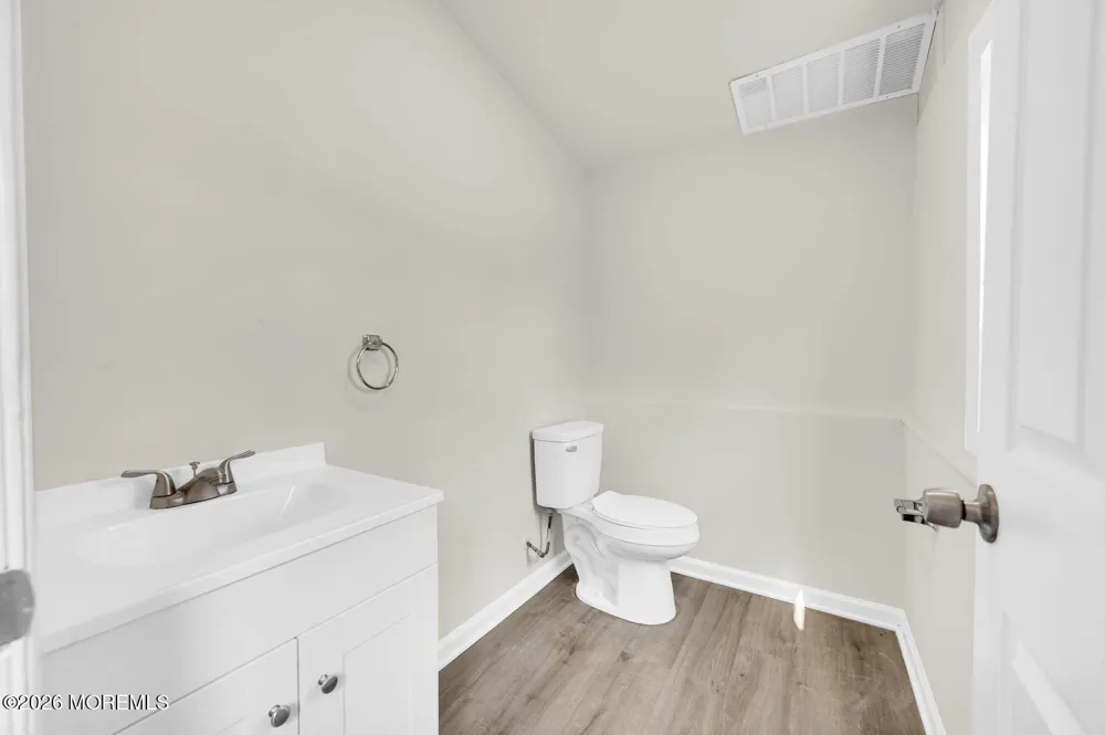 37 Circuit Street Keansburg, NJ 07734