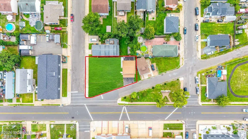 37 Circuit Street Keansburg, NJ 07734
